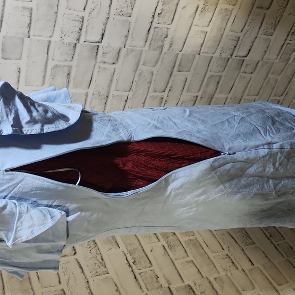 LUMIERE Elegant Blue Ruffled Dress - Picture 5 of 10